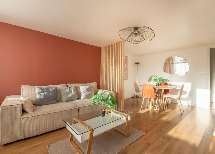 Devant Nausicaa * Boulogne-sur-Mer